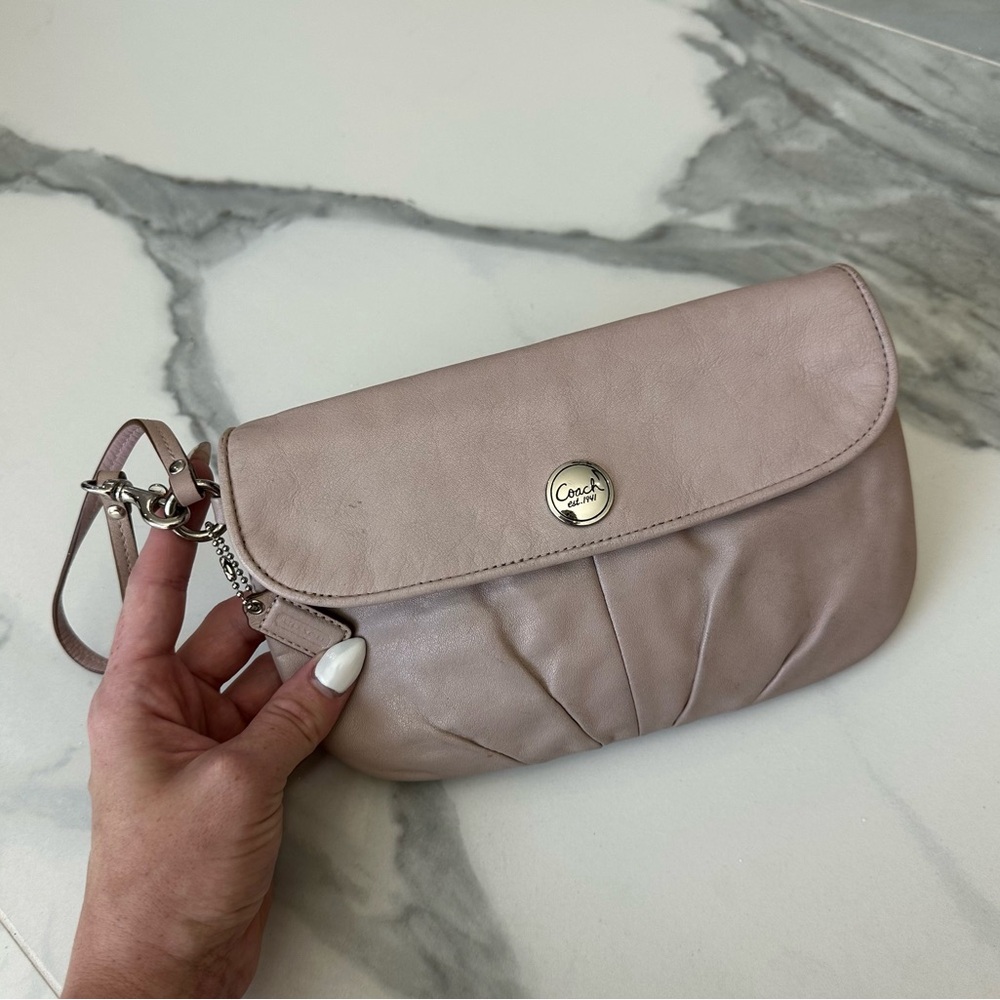 *SOLD*Coach Pink Leather Clutch